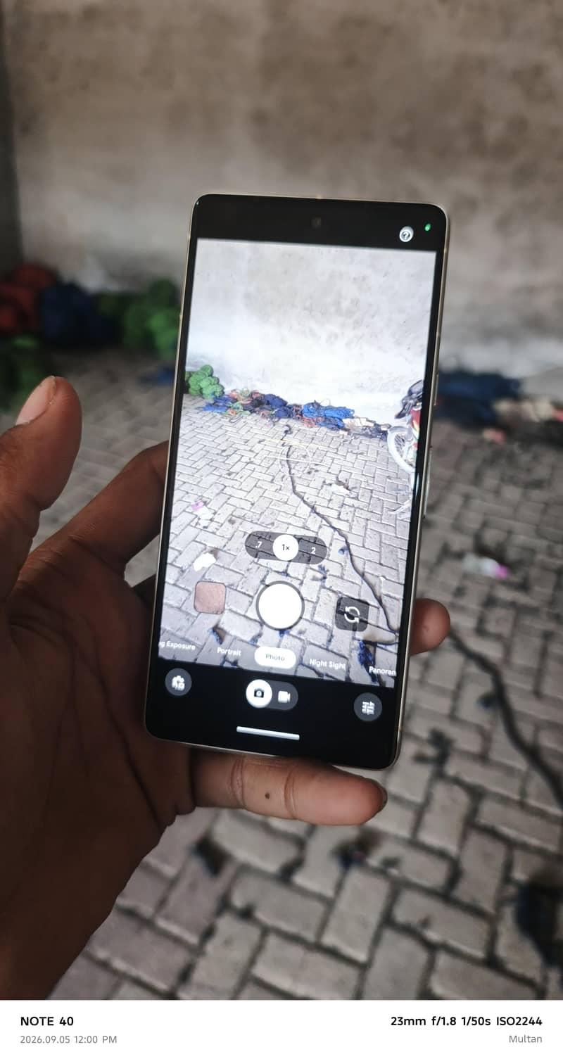 Google Pixel 7 4