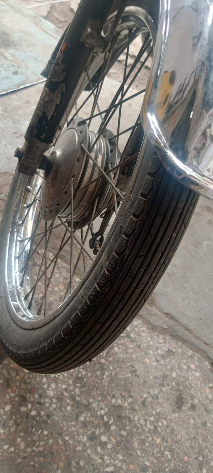 CD70 2004 3