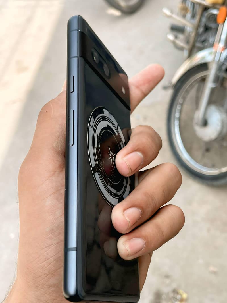 Google Pixel 7a 2