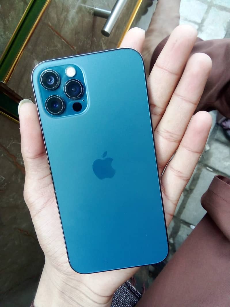 Apple iPhone 12 Pro 1