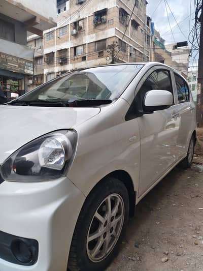 Daihatsu Mira 2015