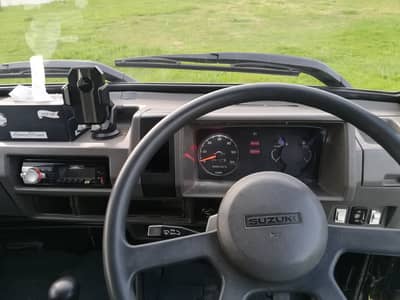 Affordable Suzuki Bolan best vans in pakistan for business & home use