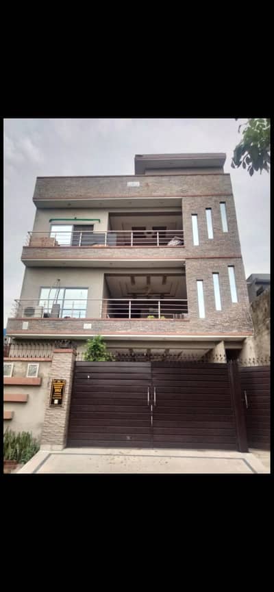 10 Marla Upper Portion Available for Girvi – 45 Lacs | 3 Beds, 3 Baths