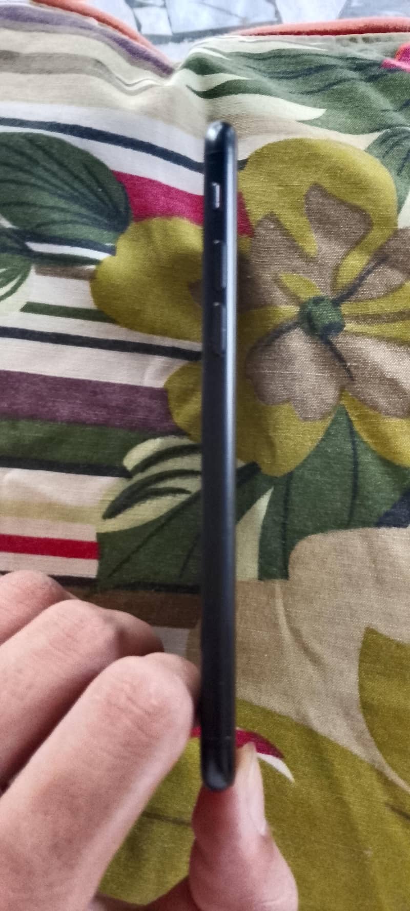 Apple iPhone 7 4