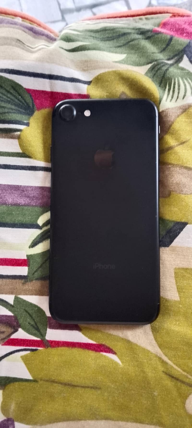 Apple iPhone 7 5