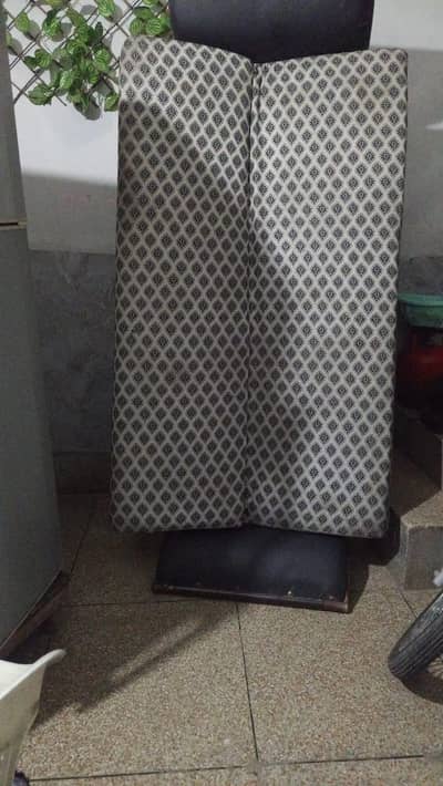 urgent sale. . . . .