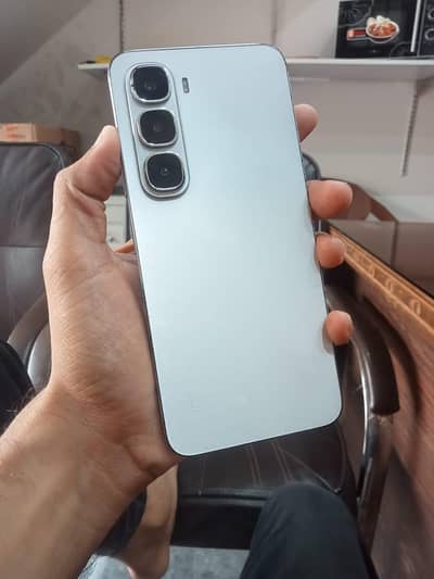 Infinix Hot 60i