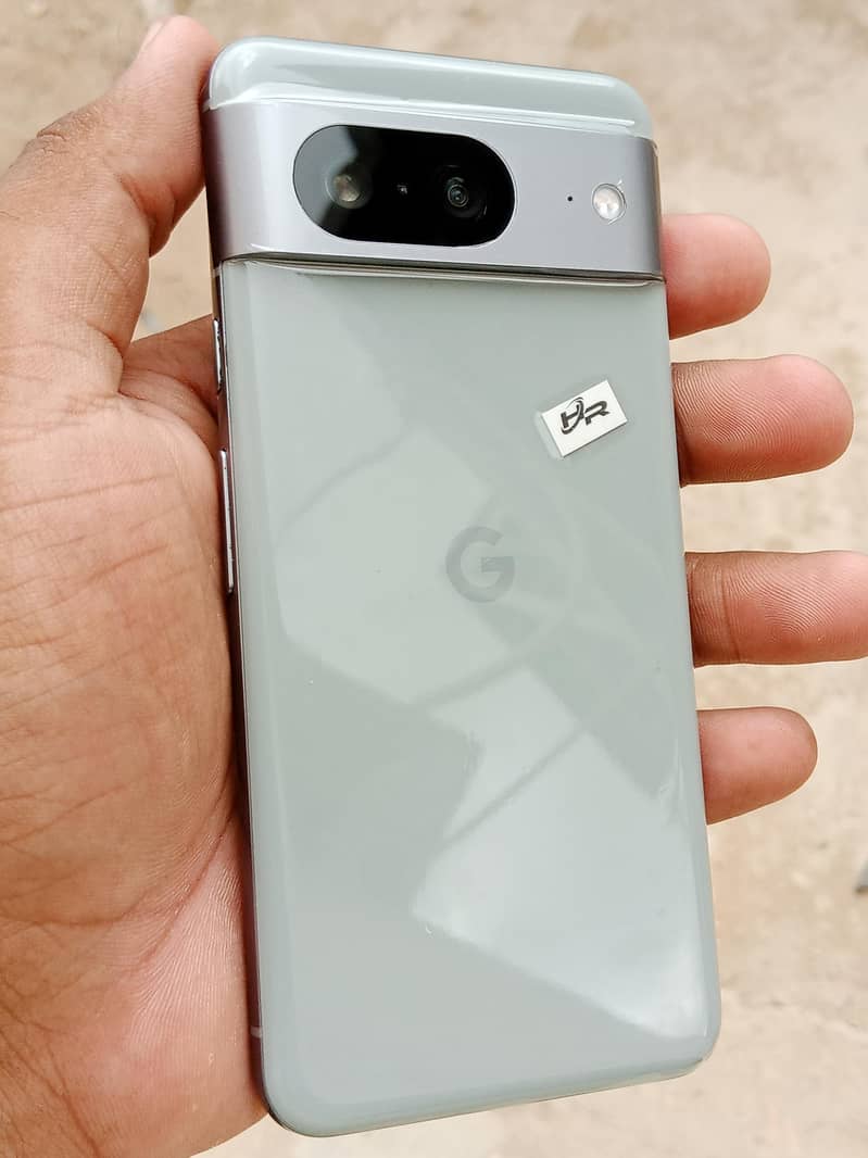 Google Pixel 8 1