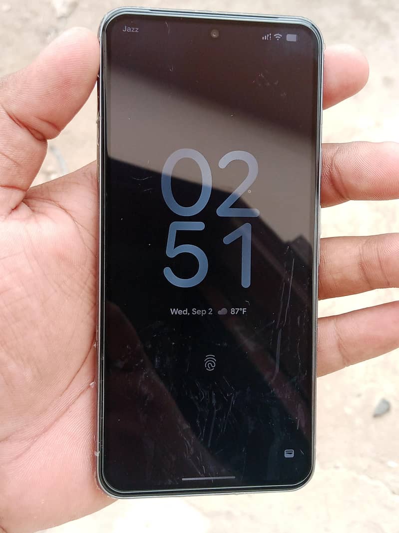 Google Pixel 8 2