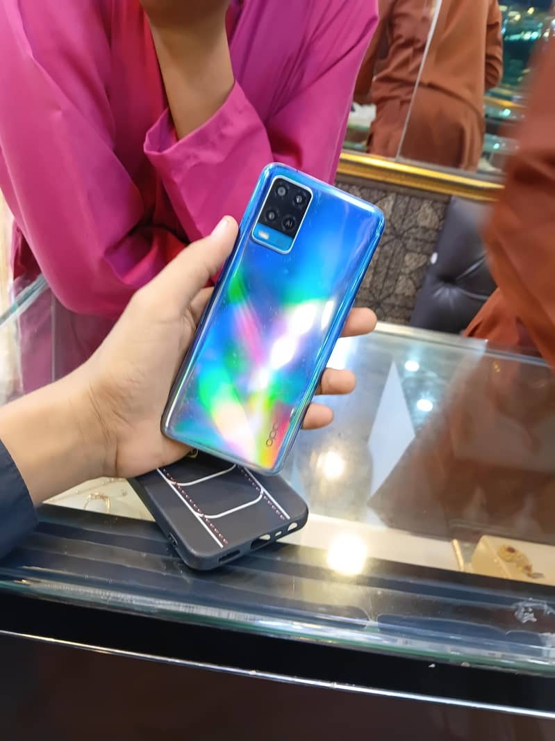 OPPO A54 4