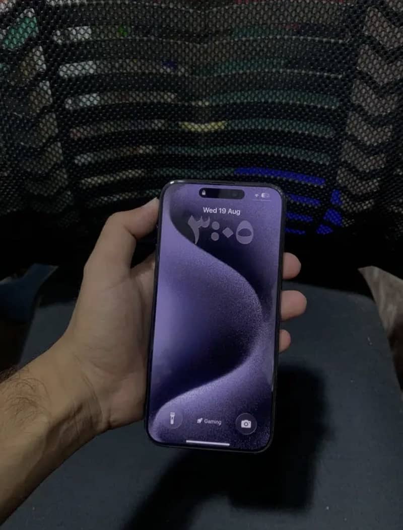 Apple iPhone 15 Pro Max 3