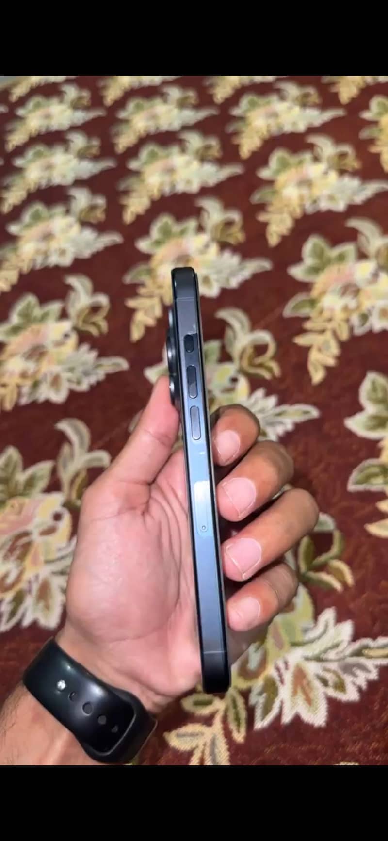 Apple iPhone 15 Pro 1