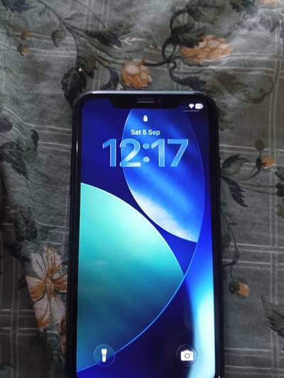 Apple iPhone 11 128 gb chance device urgent sale