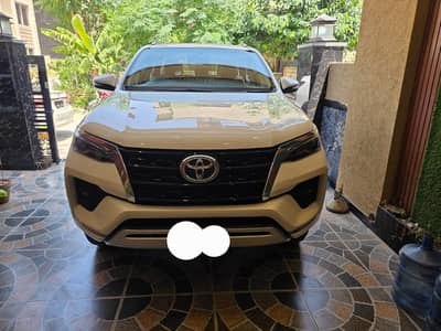 Toyota Fortuner 2.7 V 2021