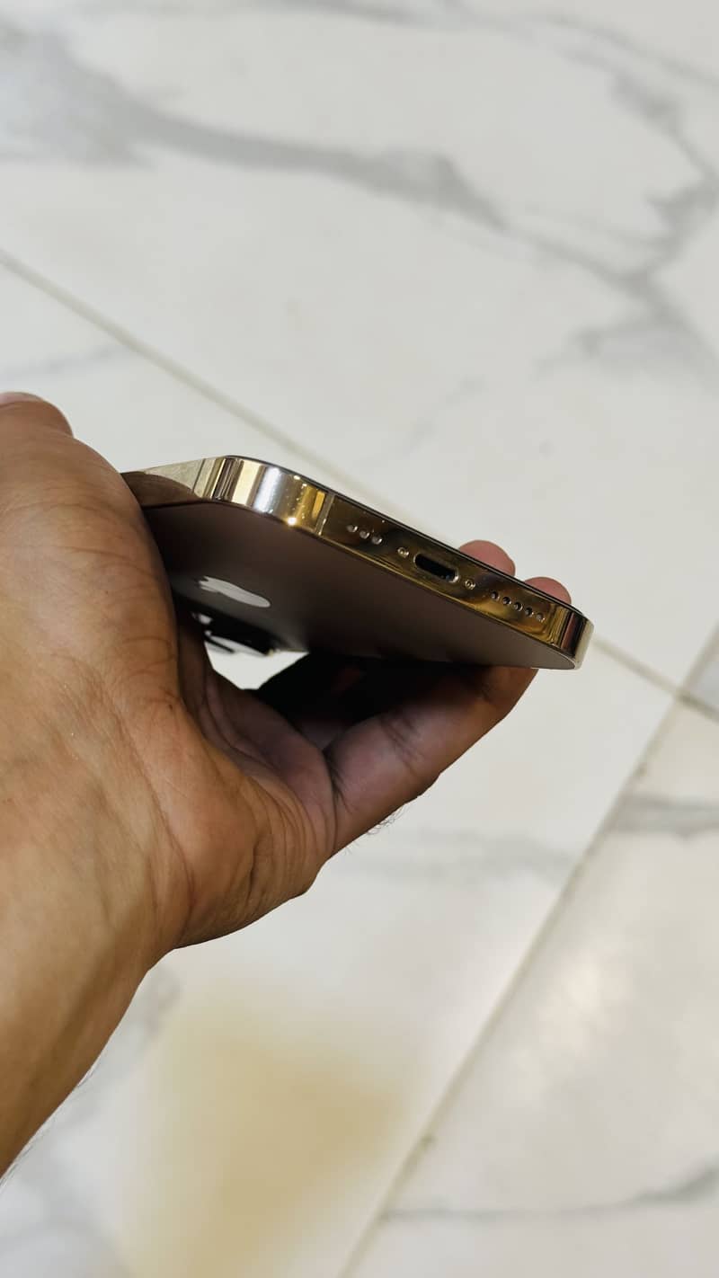 Apple iPhone 13 Pro 2