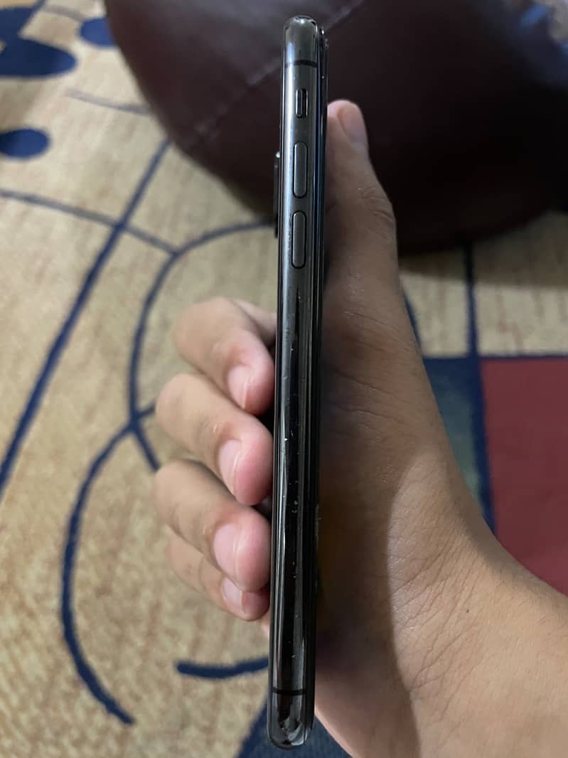 Apple iPhone X 2