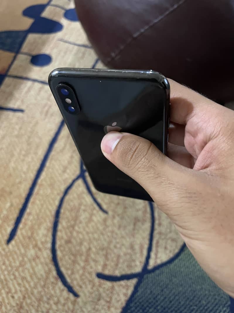 Apple iPhone X 5