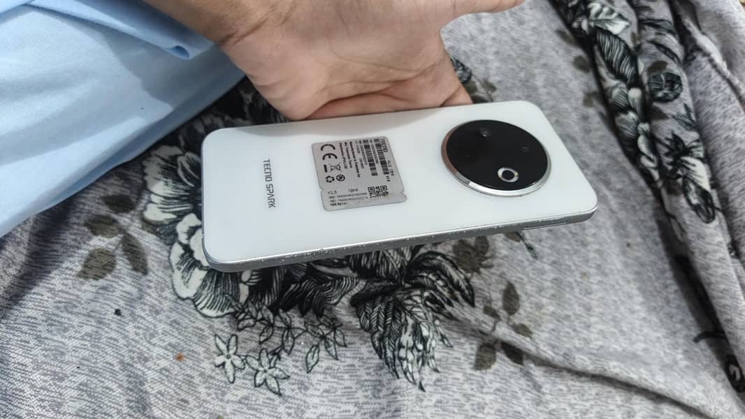 Tecno SPARK 30C 2