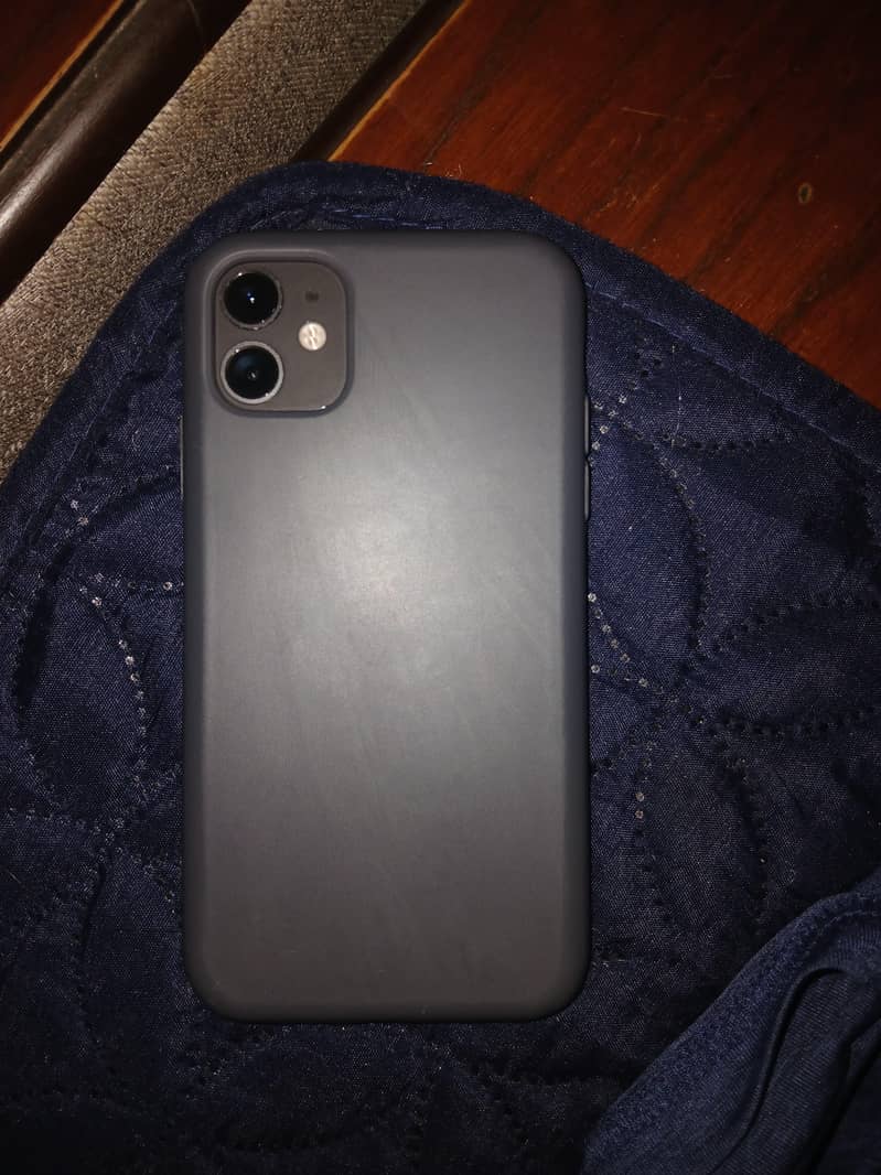 Apple iPhone 11 3