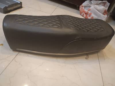 Honda 125 seat