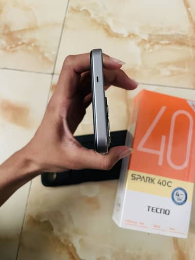 Tecno40c