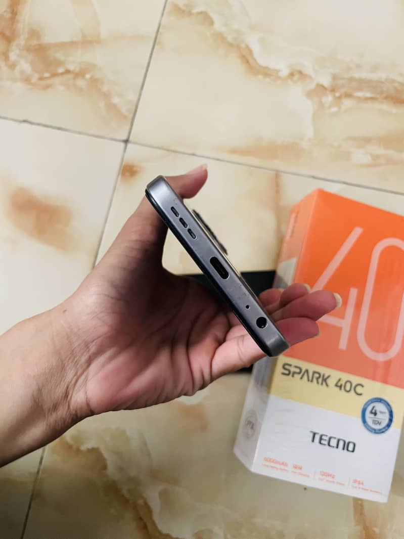 Tecno40c 3