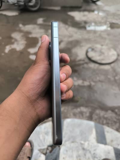 Aquos Sense7
