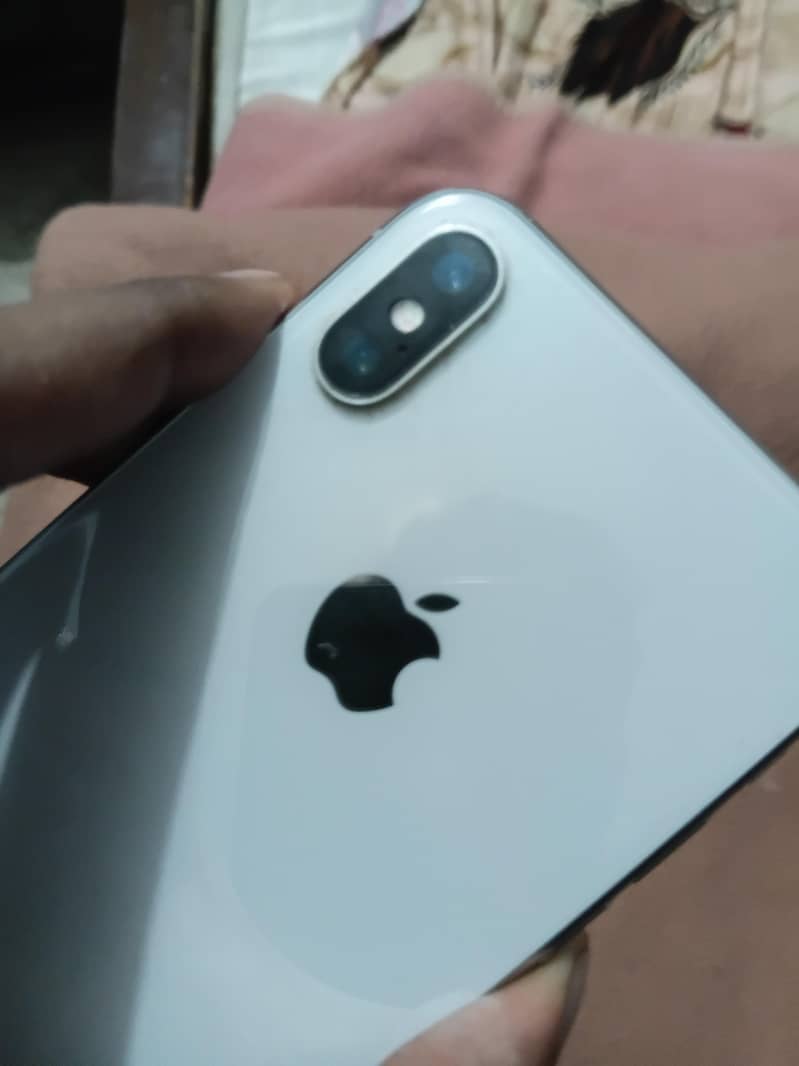 Apple IPhone X 0