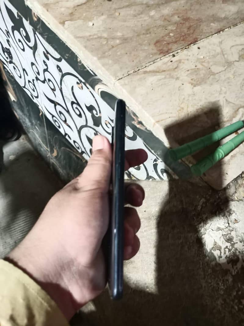 OPPO A54 4