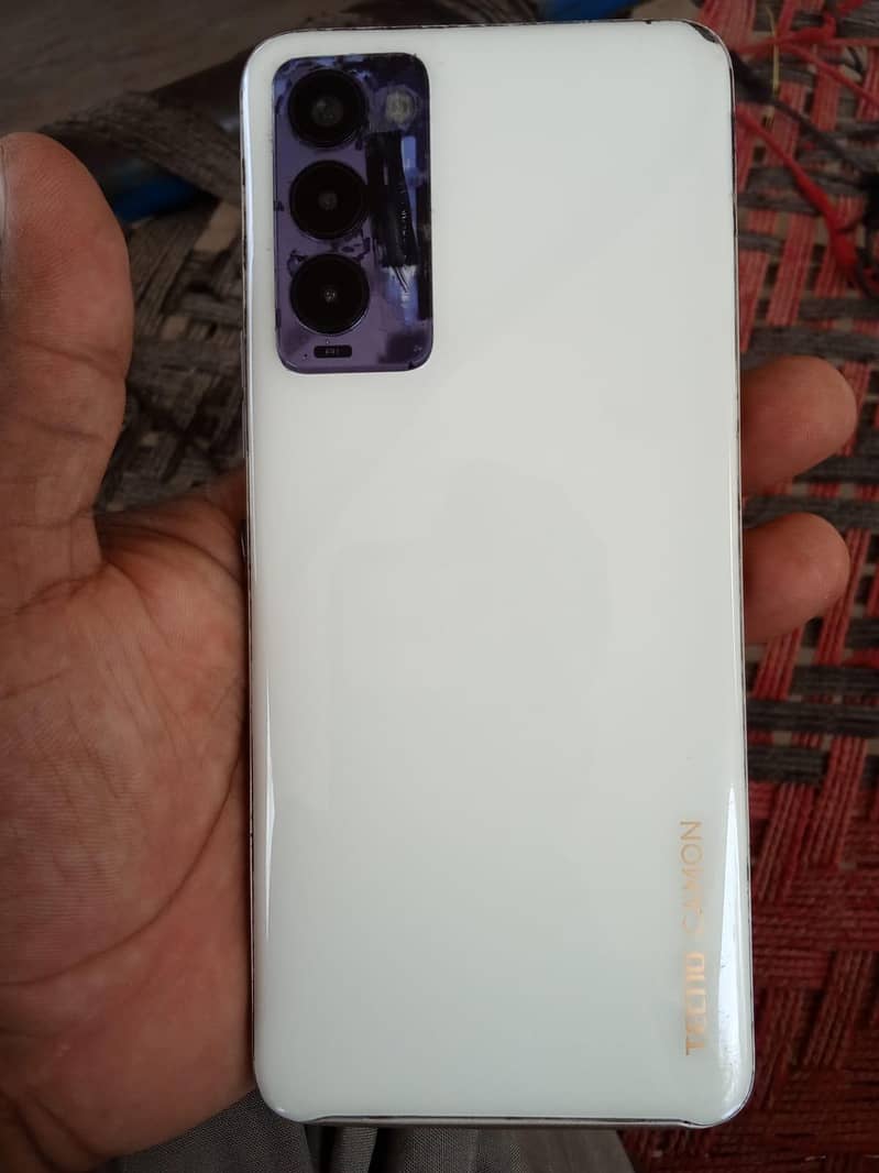 Tecno CAMON 18T 1