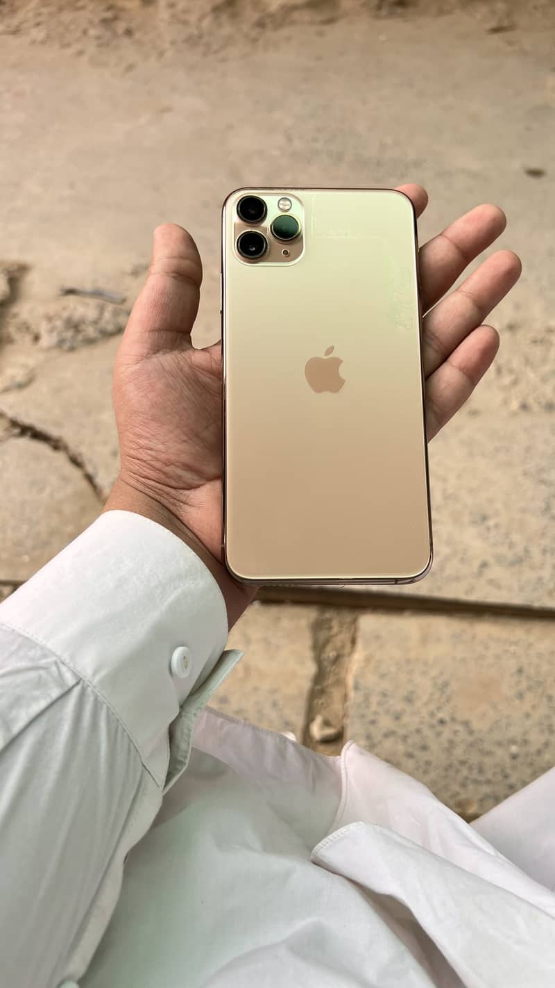 Apple iPhone 11 Pro Max 1