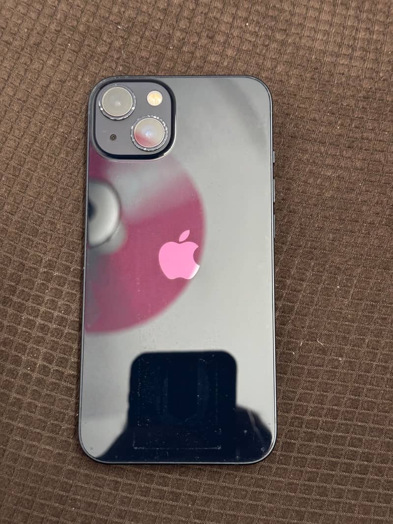 Apple iPhone 13 5
