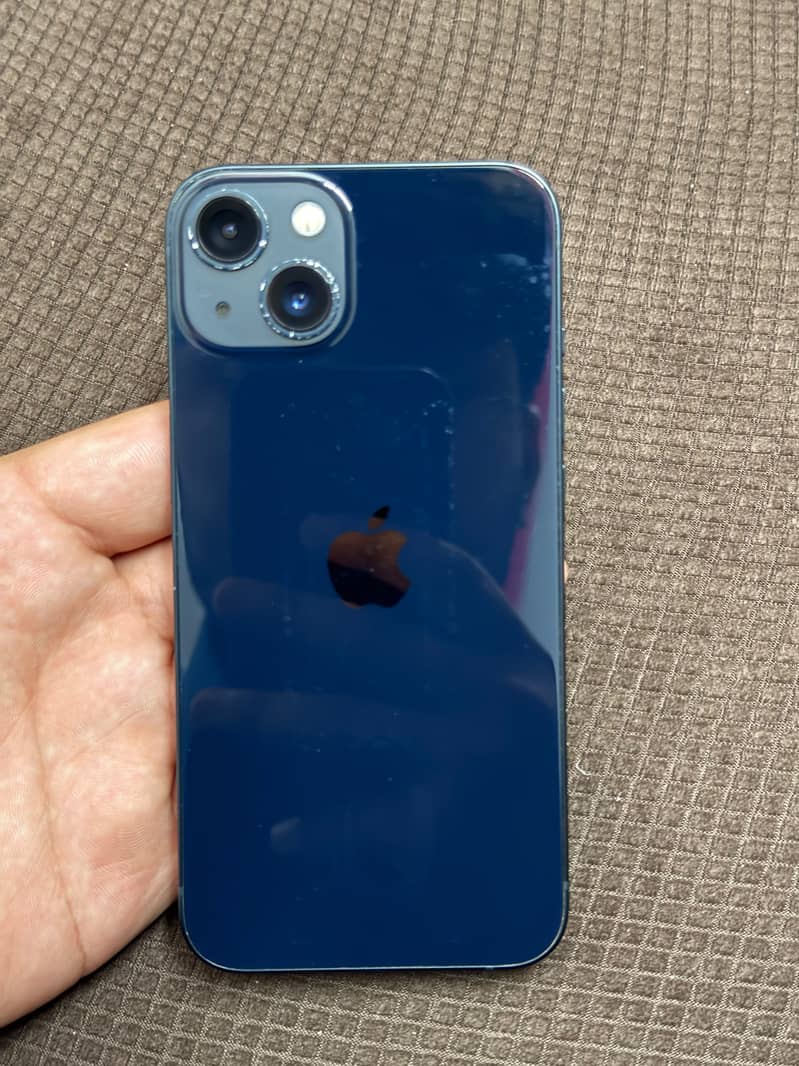 Apple iPhone 13 7