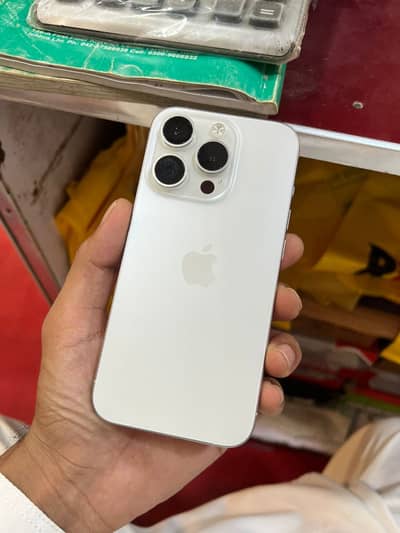 Apple iPhone 15 Pro