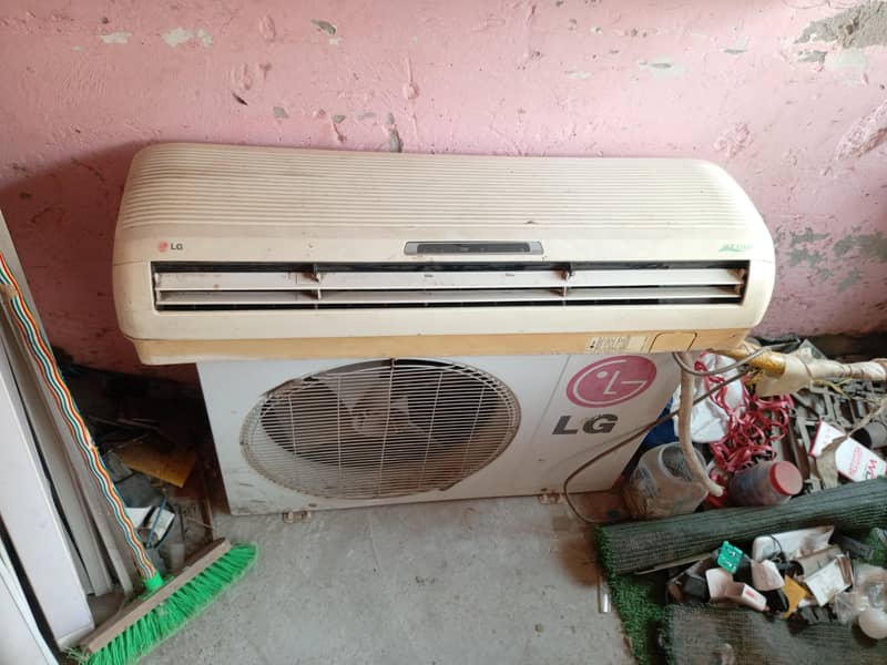 LG ac 1