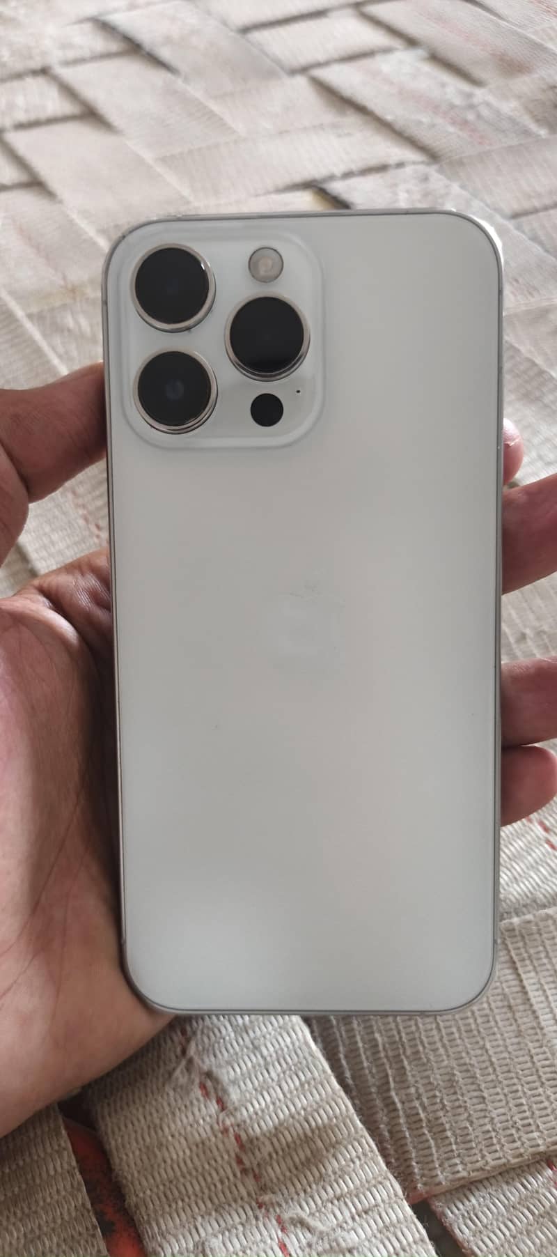 Apple iPhone 14 Pro Max 0
