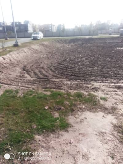Prime Location 5 Marla Plot for Sale in Crystal Block, Park View City, Lahore