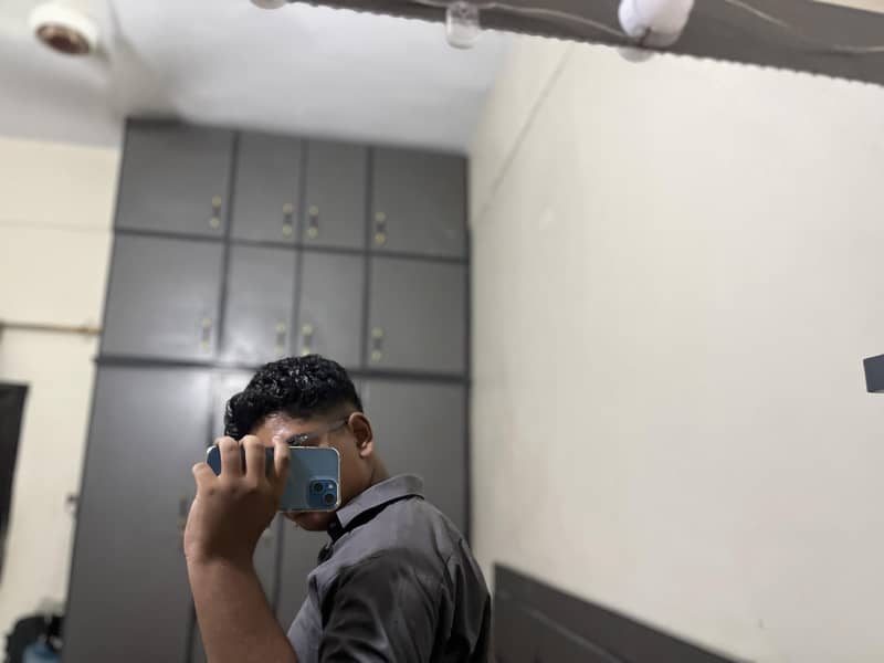 Apple iPhone 13 3