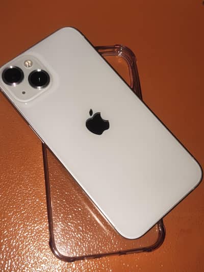 Apple iPhone 13