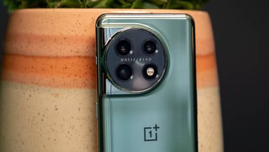 One Plus 11 5G 16+4-----512 gb