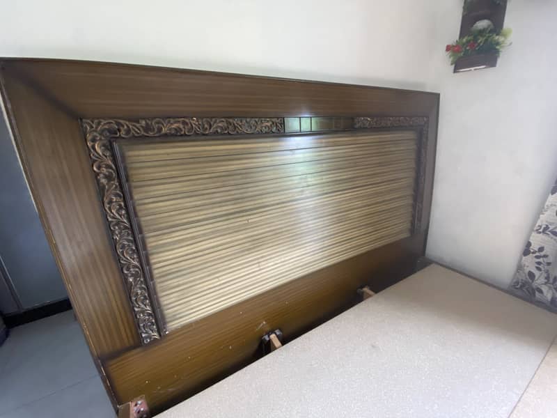 King size bed / side table/ dressing table 14
