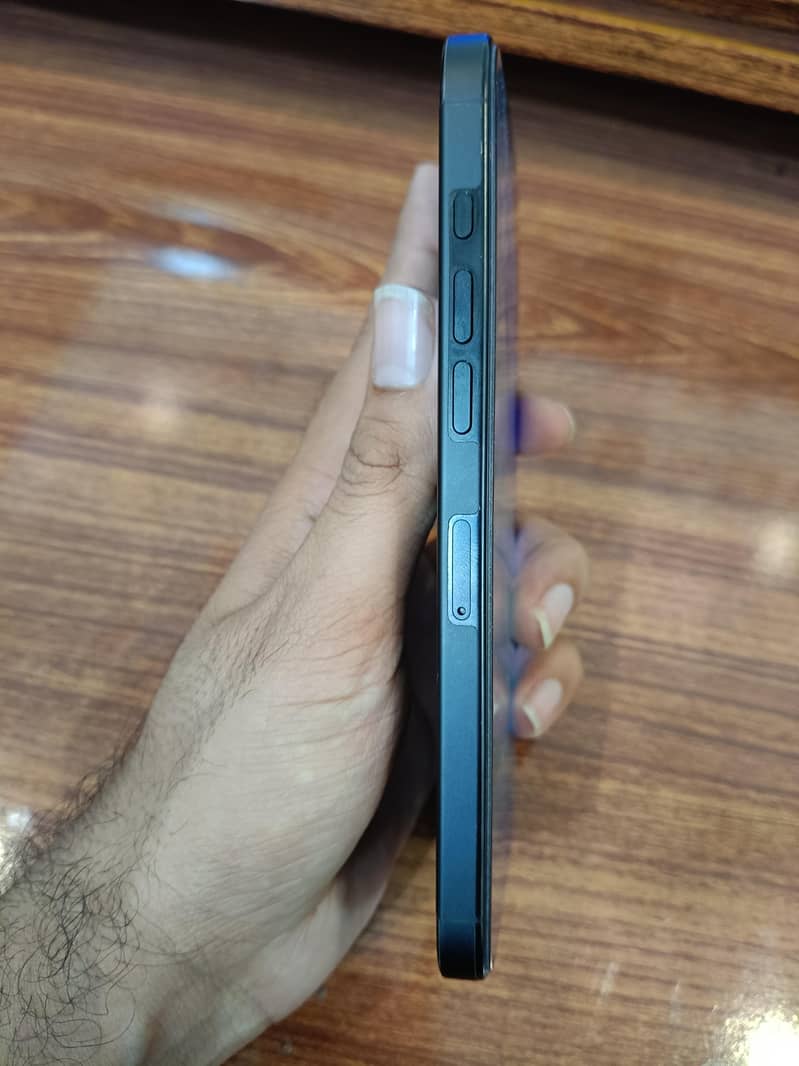 Iphone 16 Pro Max 11