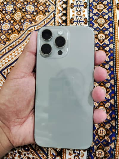 Apple iPhone 16 Pro Max