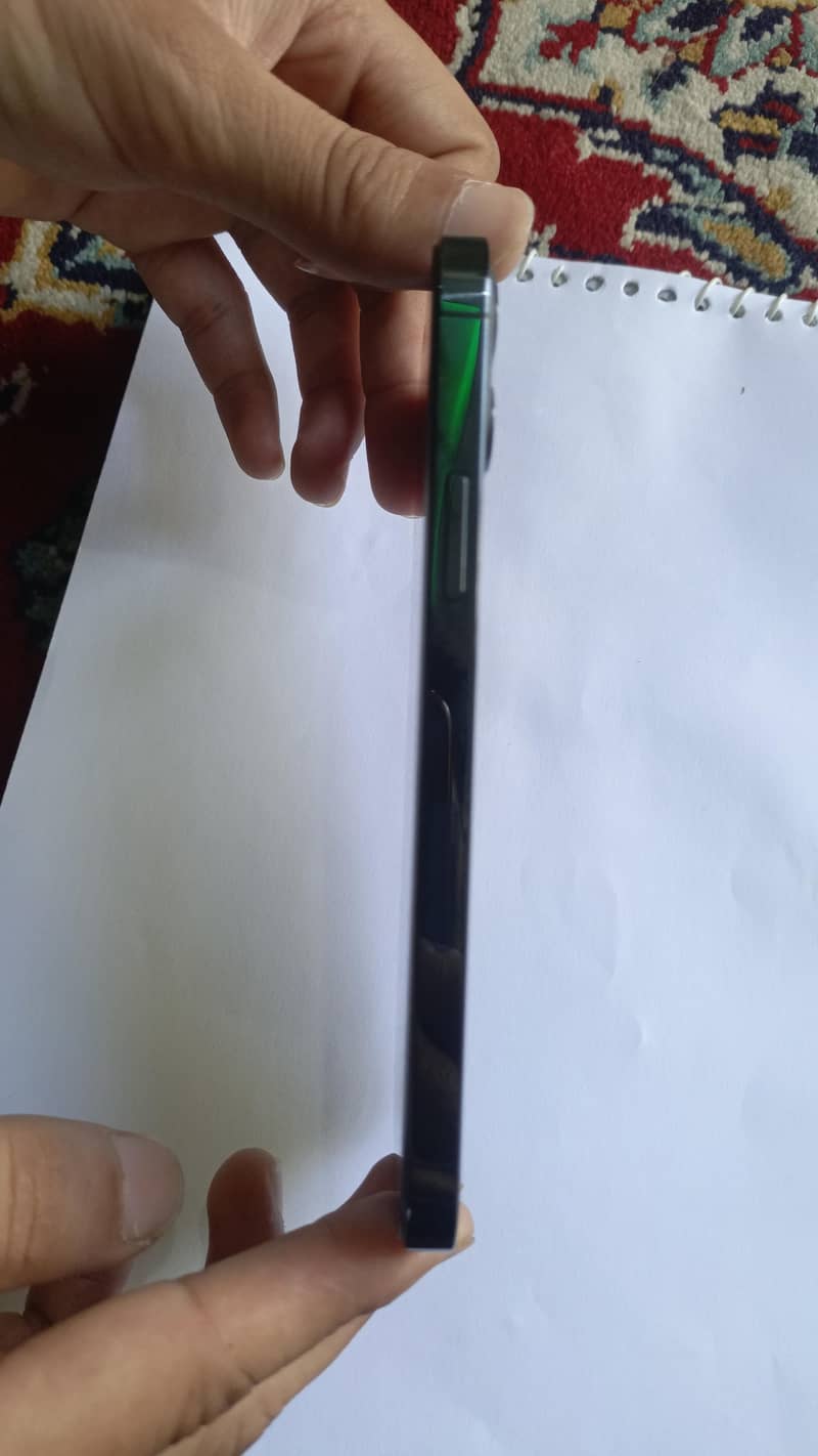 Apple iPhone 12 Pro 2