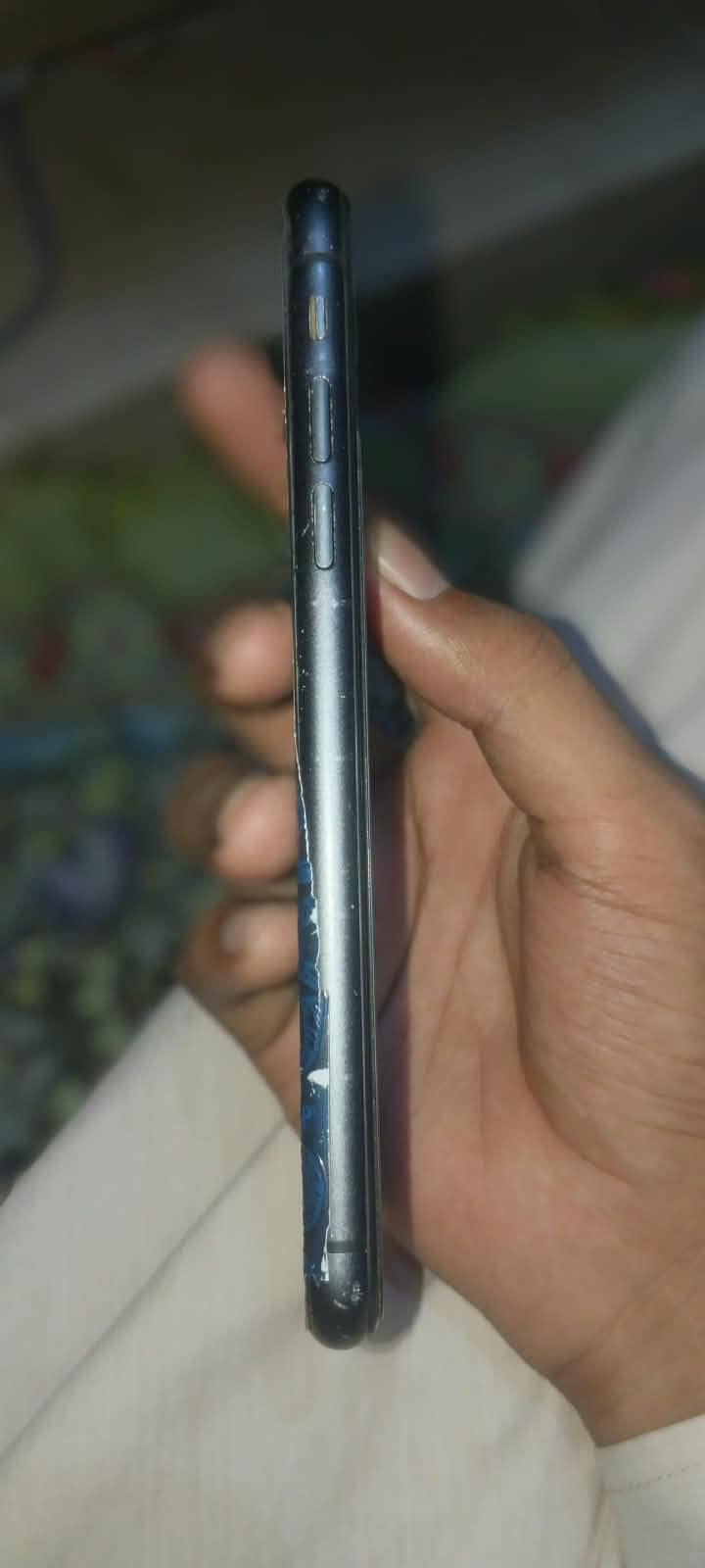 Apple iPhone 11 3