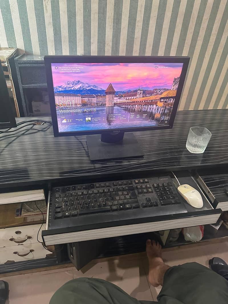 Computer table for sell 6