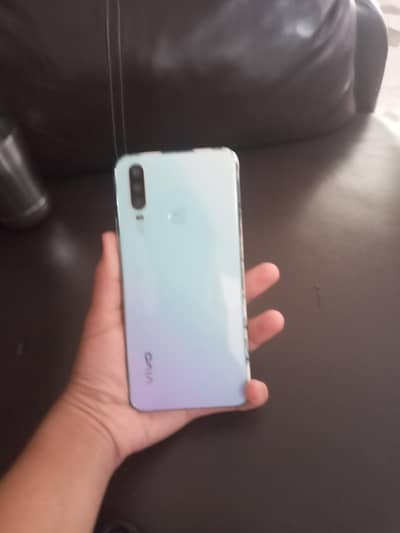 Vivo Y17
