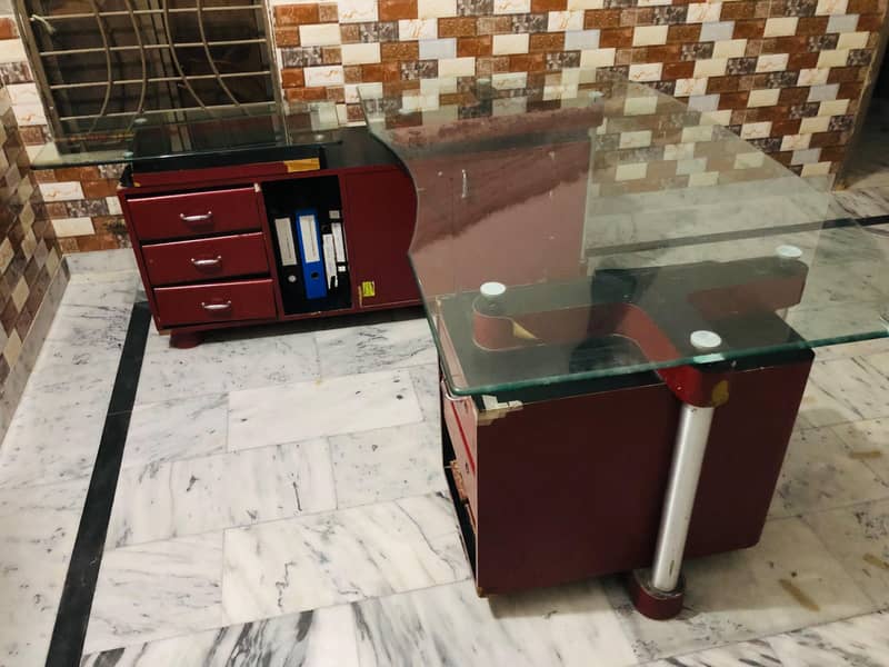 Office table 0