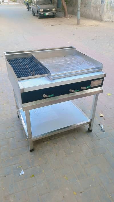 Hot plate plus grill size tie by 3