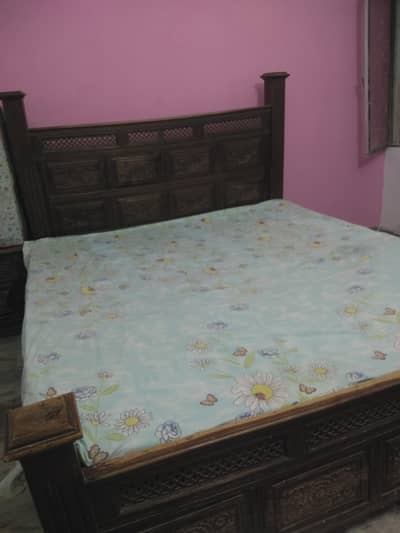 Bet Set Latest Desingn In Good condition Available For Sale